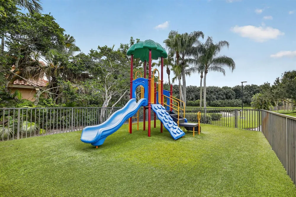 924 SPOONBILL CIRCLE Weston, FL 33326