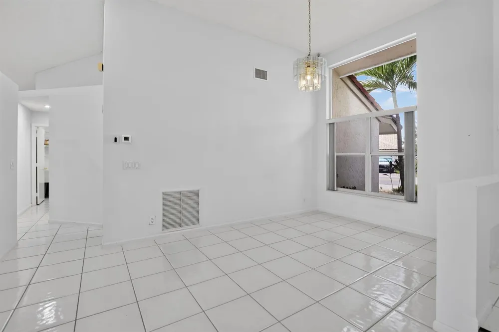 924 SPOONBILL CIRCLE Weston, FL 33326