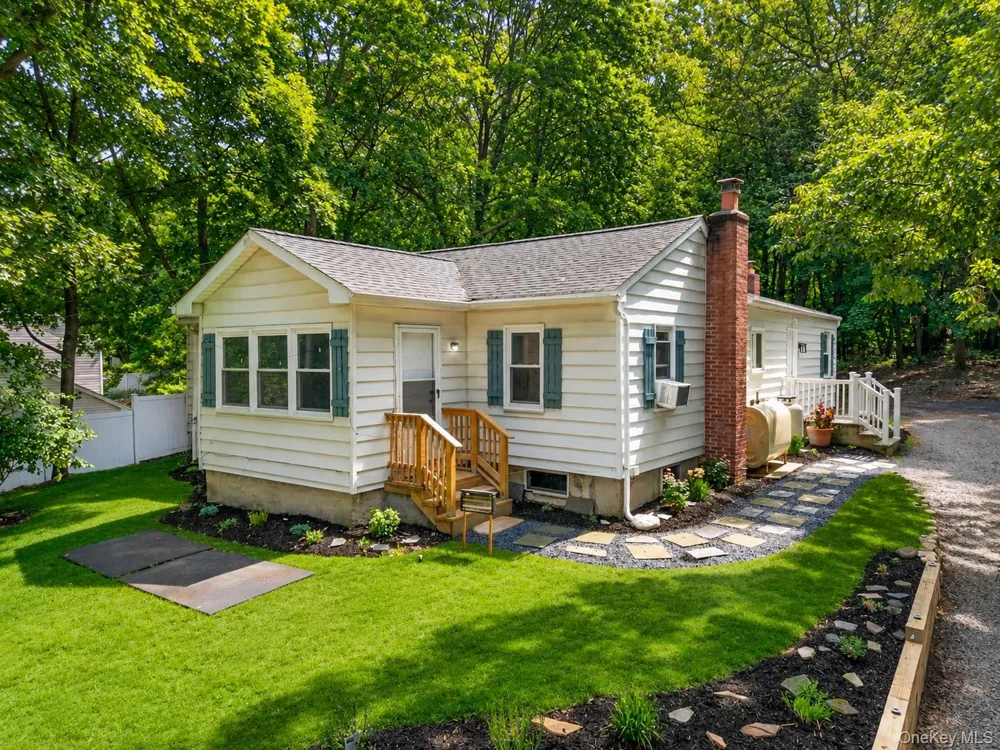 40 Christian Avenue Setauket, NY 11733