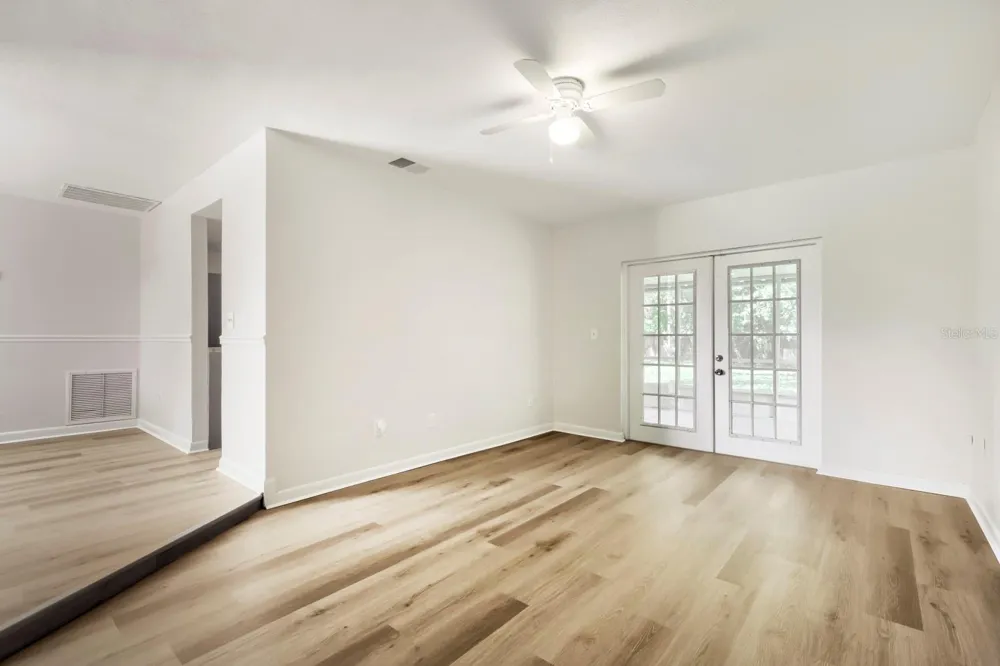 1418 OAK VALLEY DRIVE Seffner, FL 33584