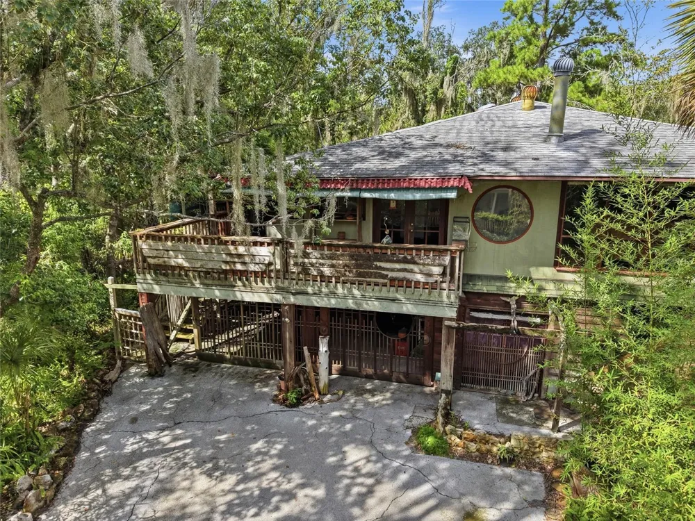 504 NE 7TH STREET Gainesville, FL 32601
