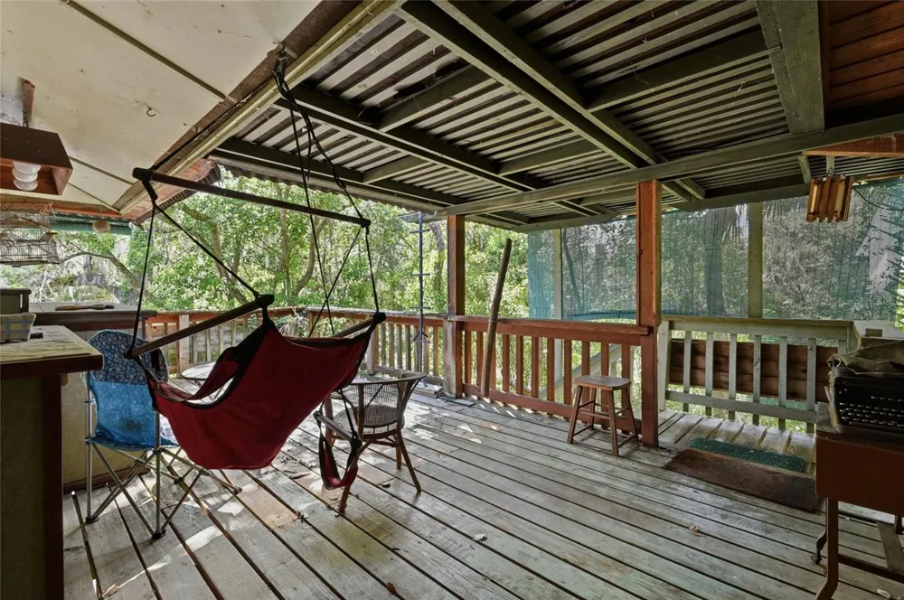 504 NE 7TH STREET Gainesville, FL 32601