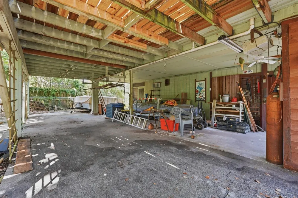 504 NE 7TH STREET Gainesville, FL 32601