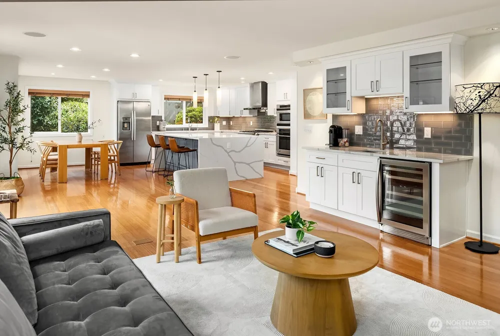 6308 110th Avenue NE Kirkland, WA 98033