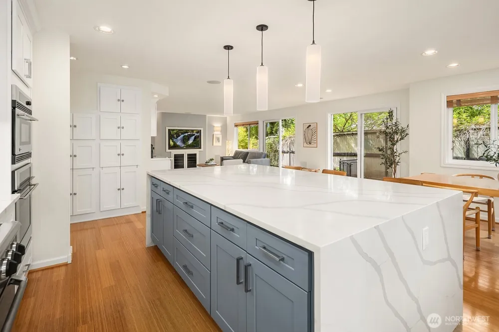 6308 110th Avenue NE Kirkland, WA 98033