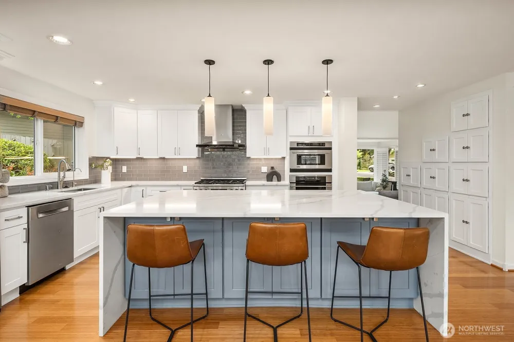 6308 110th Avenue NE Kirkland, WA 98033