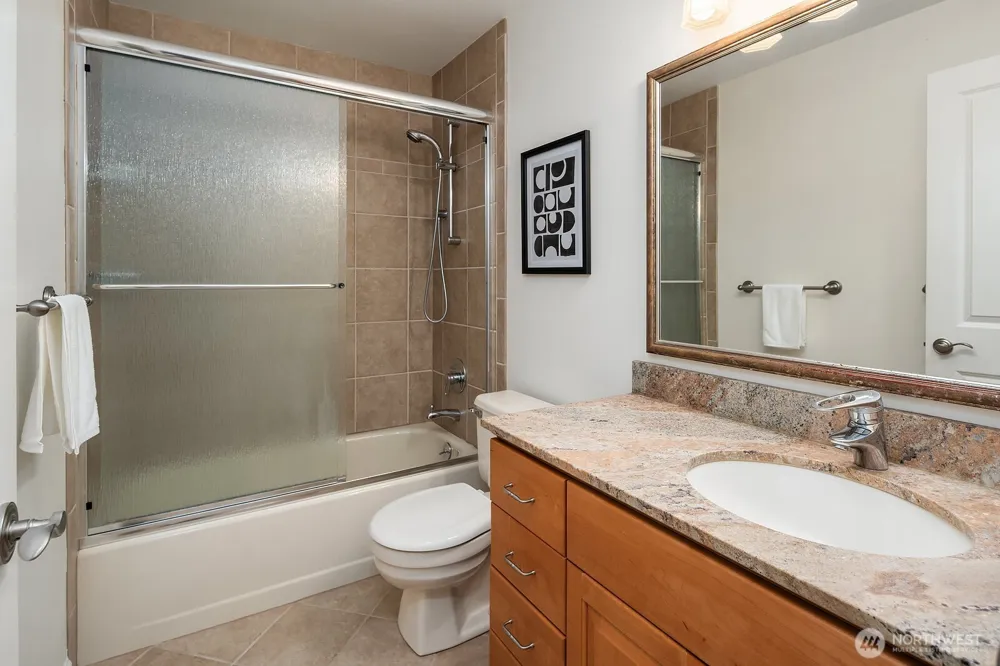 6308 110th Avenue NE Kirkland, WA 98033