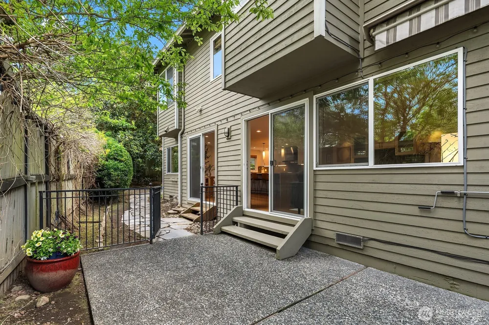 6308 110th Avenue NE Kirkland, WA 98033