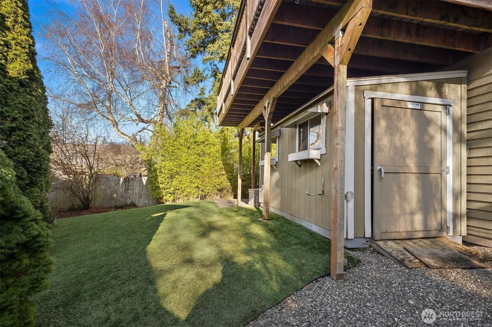 6308 110th Avenue NE Kirkland, WA 98033