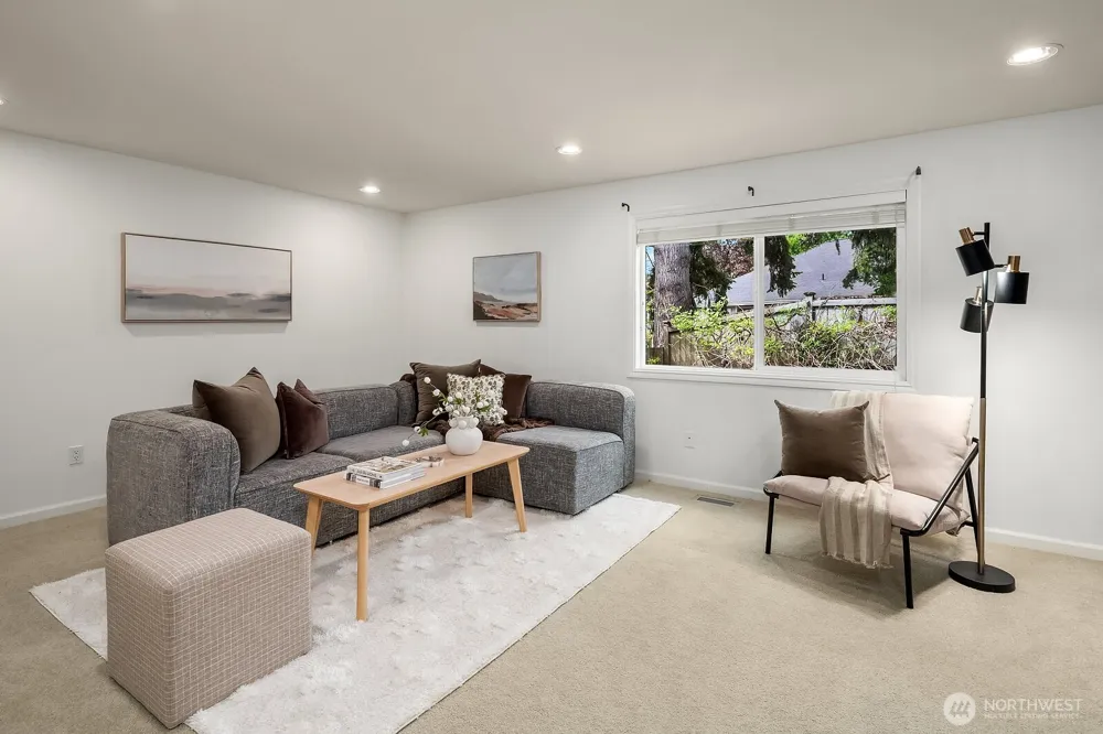 6308 110th Avenue NE Kirkland, WA 98033