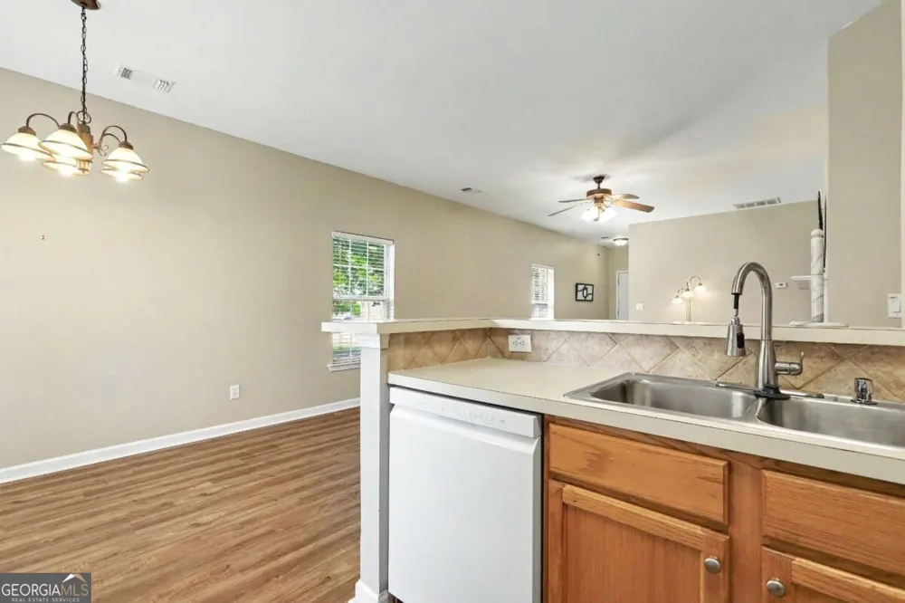 1539 Rachels RDG NW Kennesaw, GA 30152