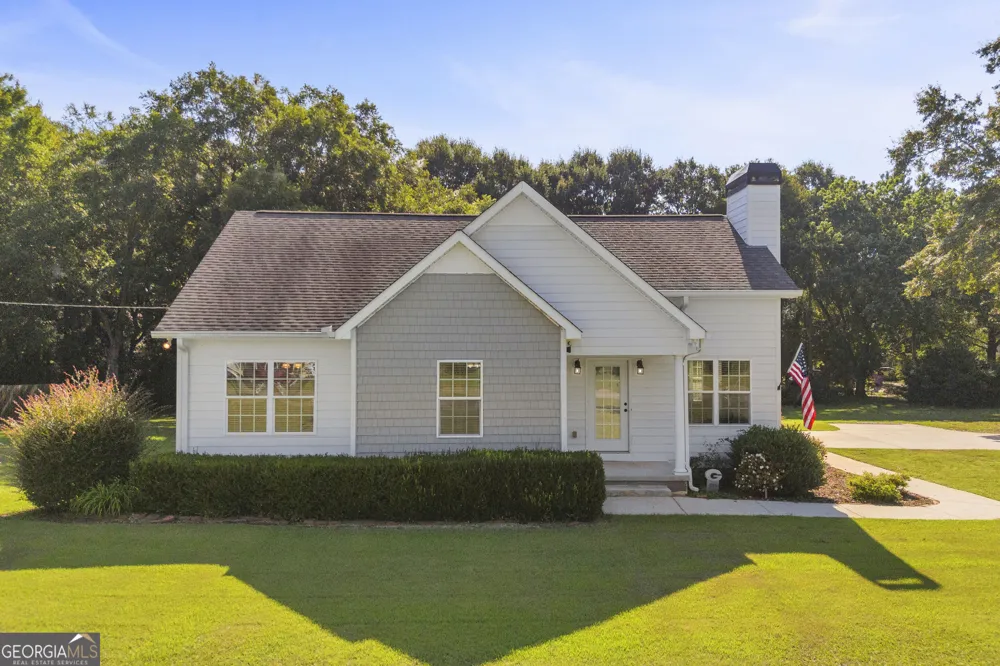 216 Yancey RD Arnoldsville, GA 30619