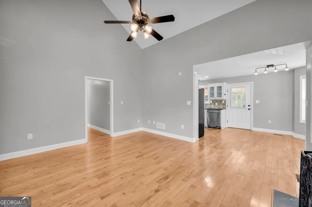 216 Yancey RD Arnoldsville, GA 30619