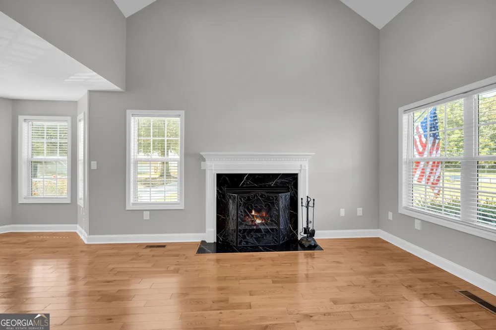 216 Yancey RD Arnoldsville, GA 30619