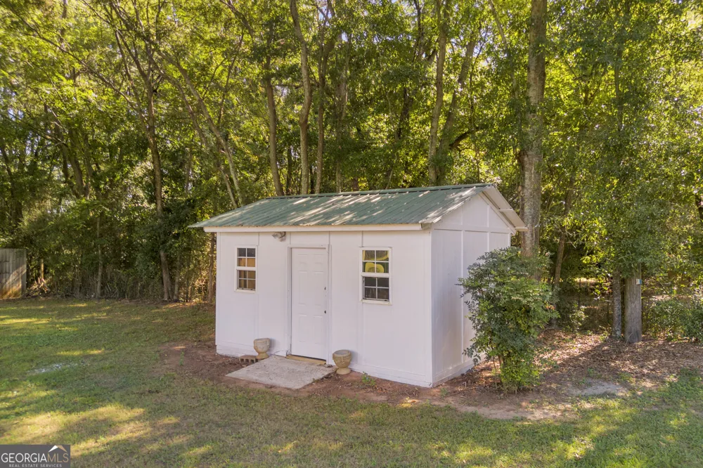 216 Yancey RD Arnoldsville, GA 30619