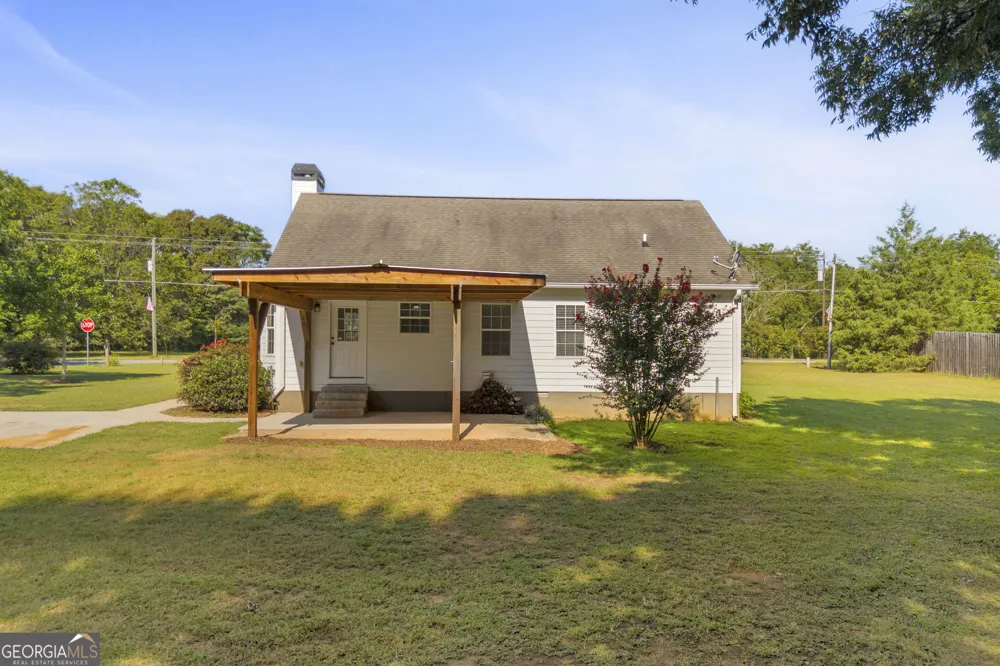 216 Yancey RD Arnoldsville, GA 30619