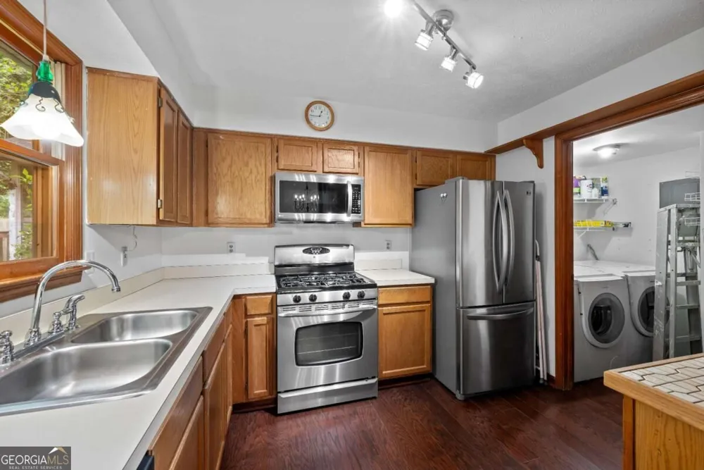 568 Stratford GRN Avondale Estates, GA 30002