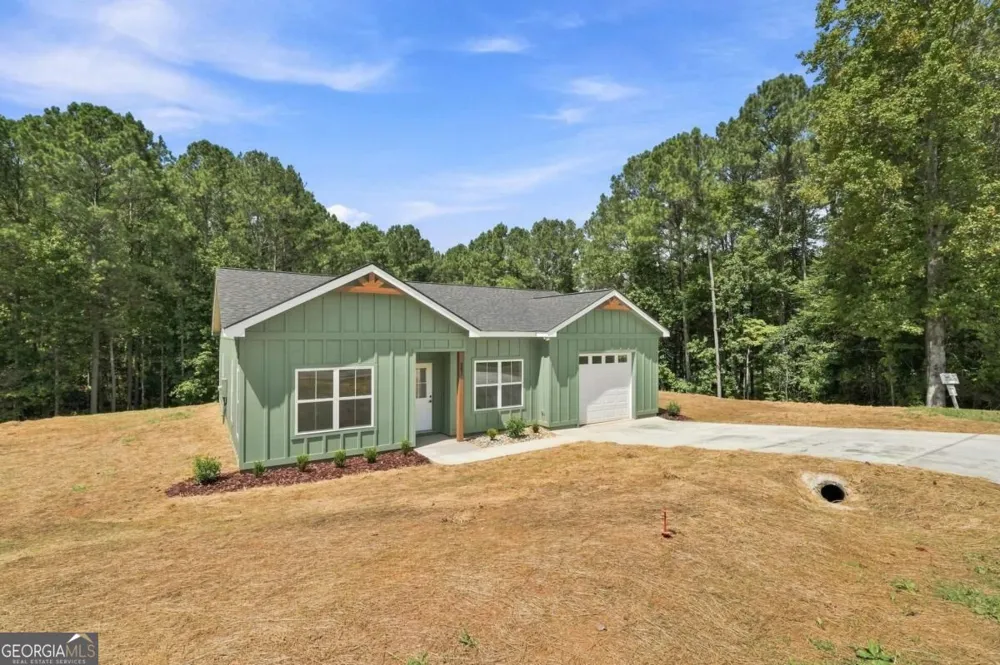 381 Bethel RD Talking Rock, GA 30175