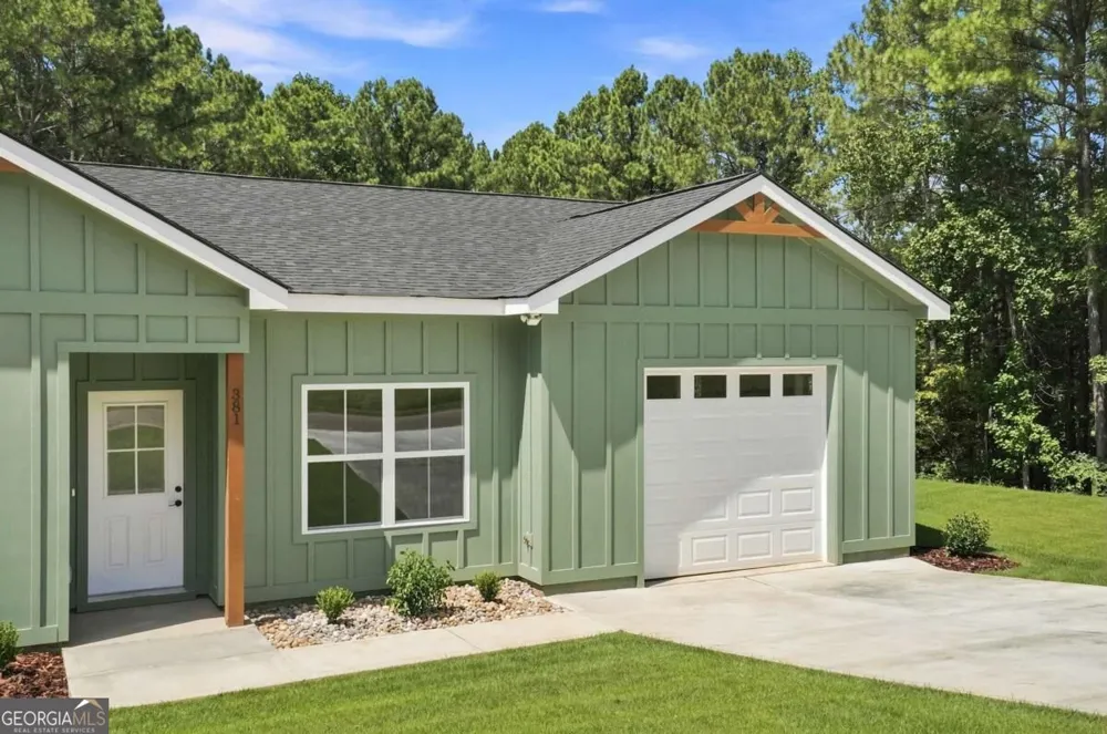 381 Bethel RD Talking Rock, GA 30175