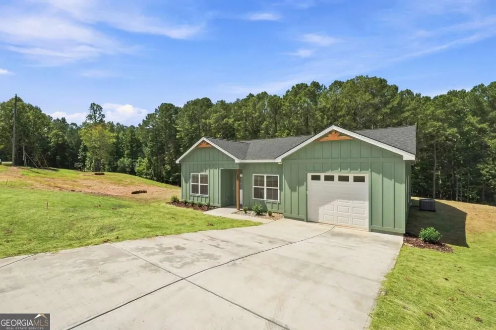 381 Bethel RD Talking Rock, GA 30175