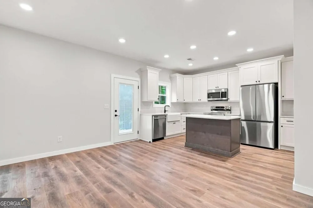 381 Bethel RD Talking Rock, GA 30175