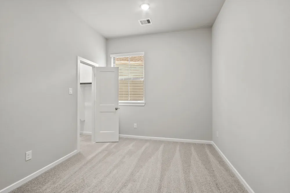 221 Flora Springs Cove Liberty Hill, TX 78642