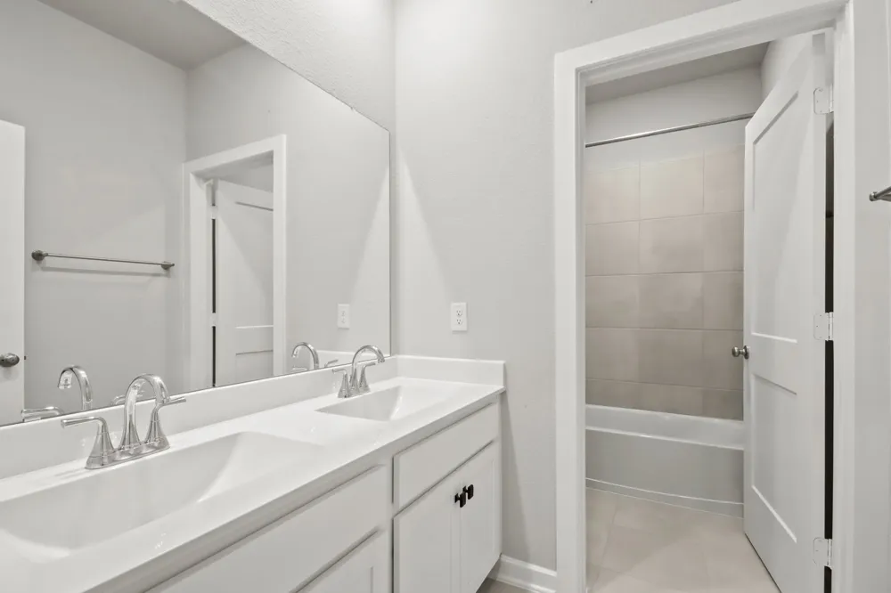 221 Flora Springs Cove Liberty Hill, TX 78642