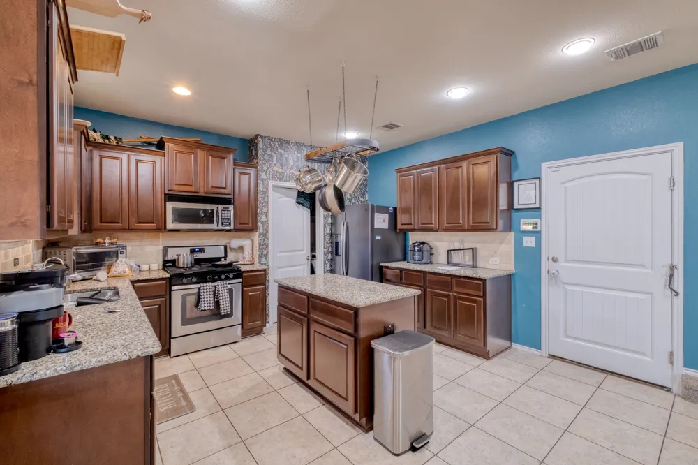 3725 Anchor Bay Drive Pflugerville, TX 78660