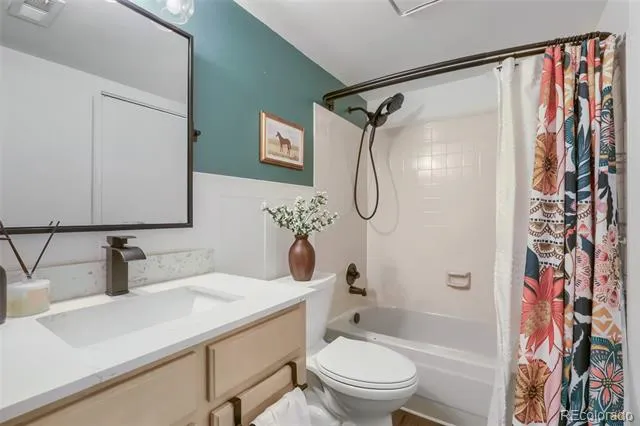 8225 Fairmount Drive #202 Denver, CO 80247
