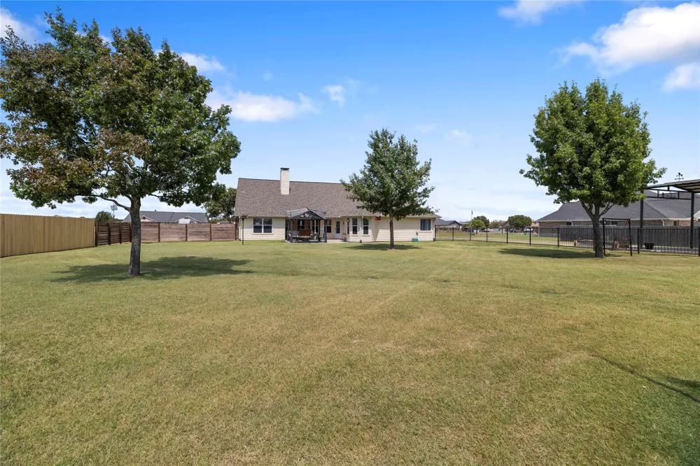 6287 Bridle Trail Caddo Mills, TX 75135