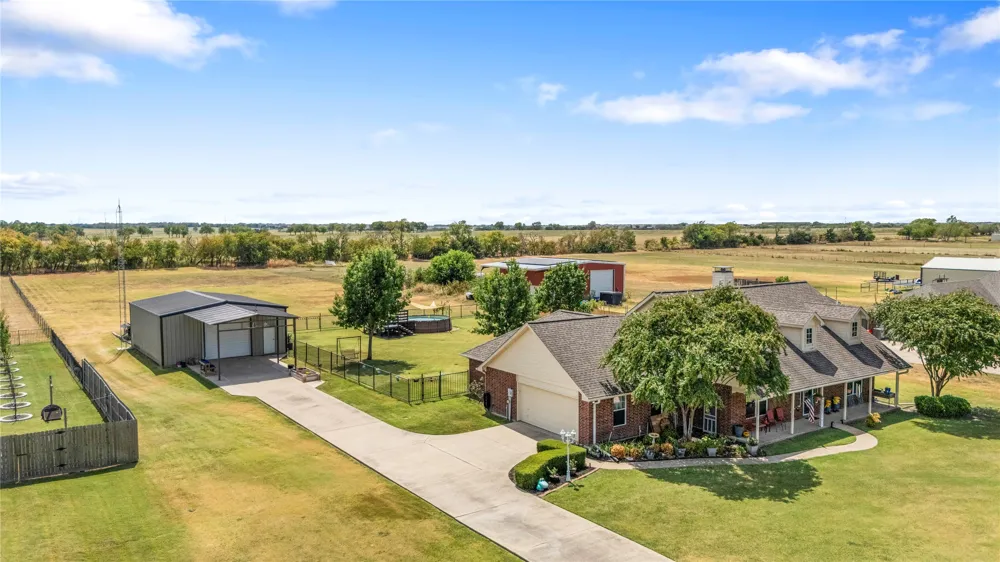 6287 Bridle Trail Caddo Mills, TX 75135