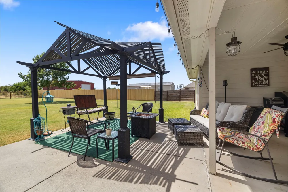 6287 Bridle Trail Caddo Mills, TX 75135