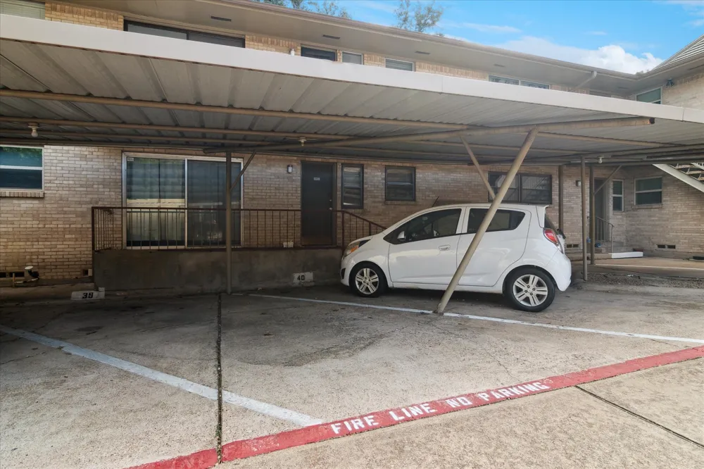 11118 Valleydale Drive #A Dallas, TX 75230