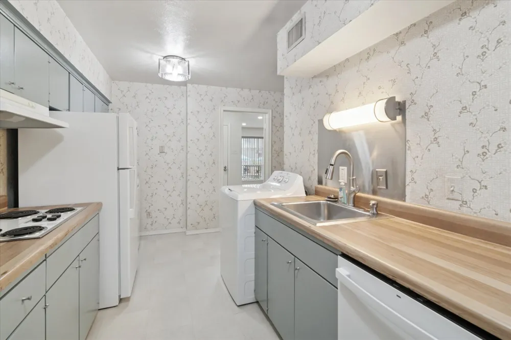 11118 Valleydale Drive #A Dallas, TX 75230