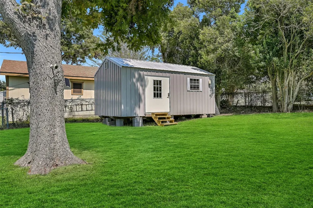 280 Nugent Drive Livingston, TX 77351