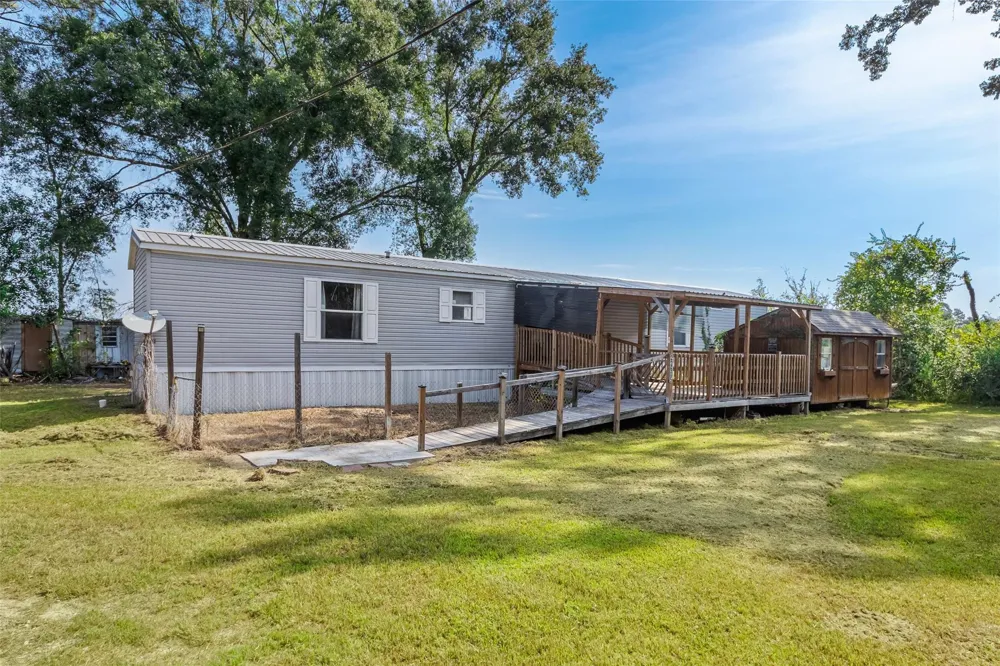 22605 Strickland Drive New Caney, TX 77357