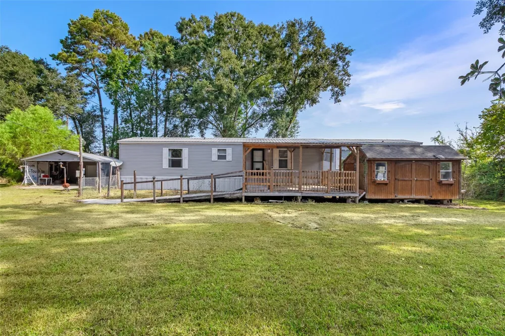22605 Strickland Drive New Caney, TX 77357