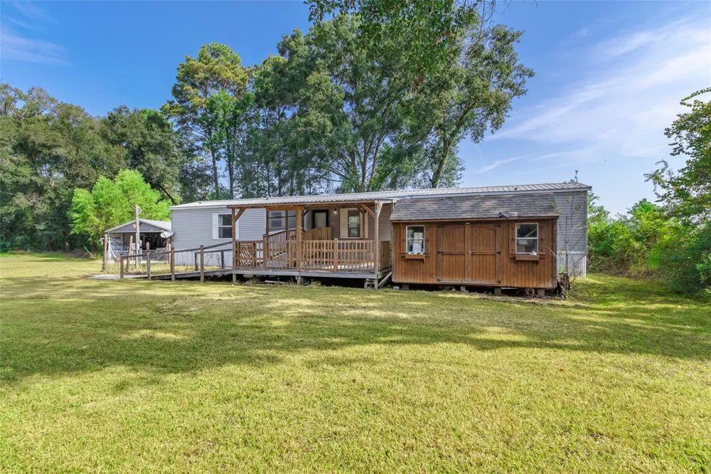 22605 Strickland Drive New Caney, TX 77357