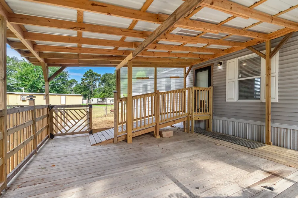 22605 Strickland Drive New Caney, TX 77357