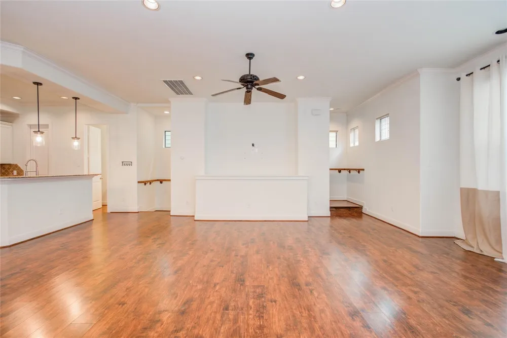 2414 Charleston Street #B Houston, TX 77021