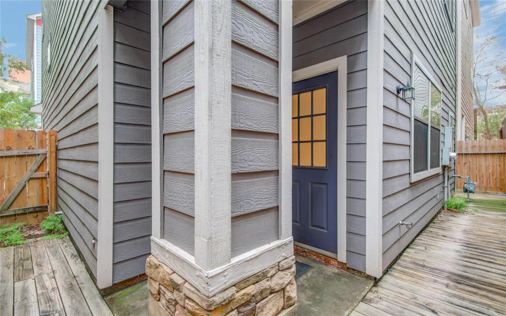 2414 Charleston Street #B Houston, TX 77021