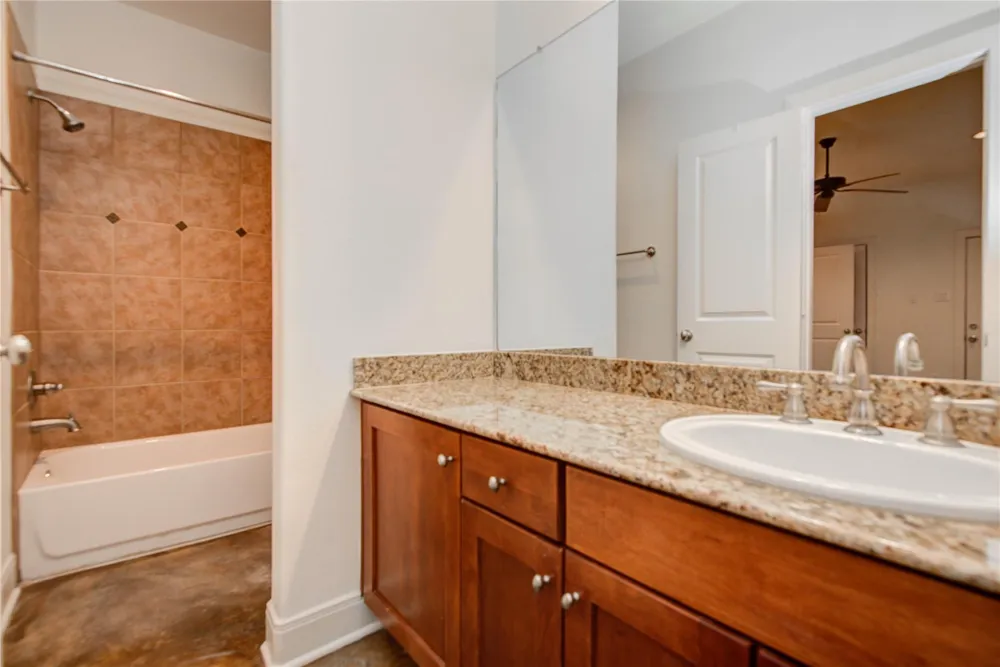 2414 Charleston Street #B Houston, TX 77021