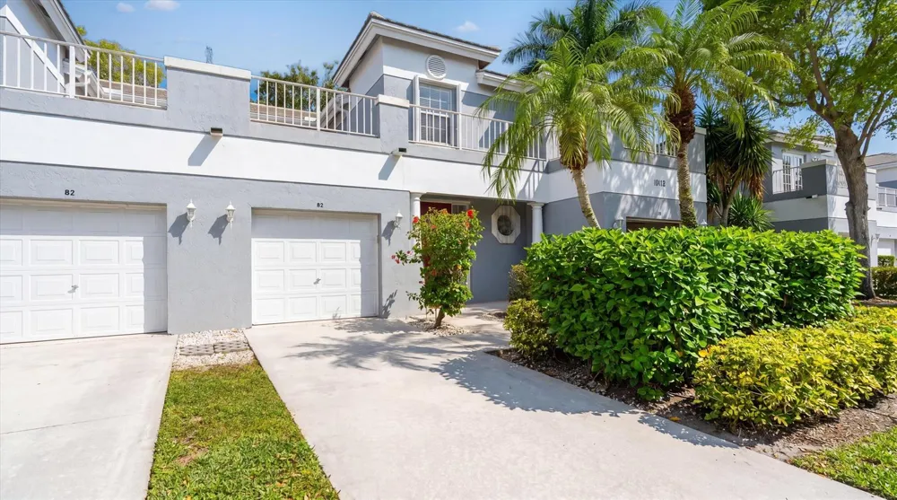 10112 Andover Coach Circle Wellington, FL 33449