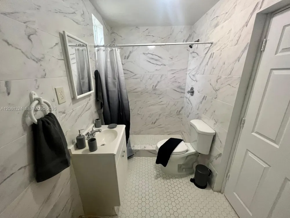 2224 SW 11th St #2 Miami, FL 33135