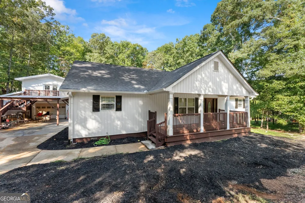 3528 Looper Lake RD Gainesville, GA 30506