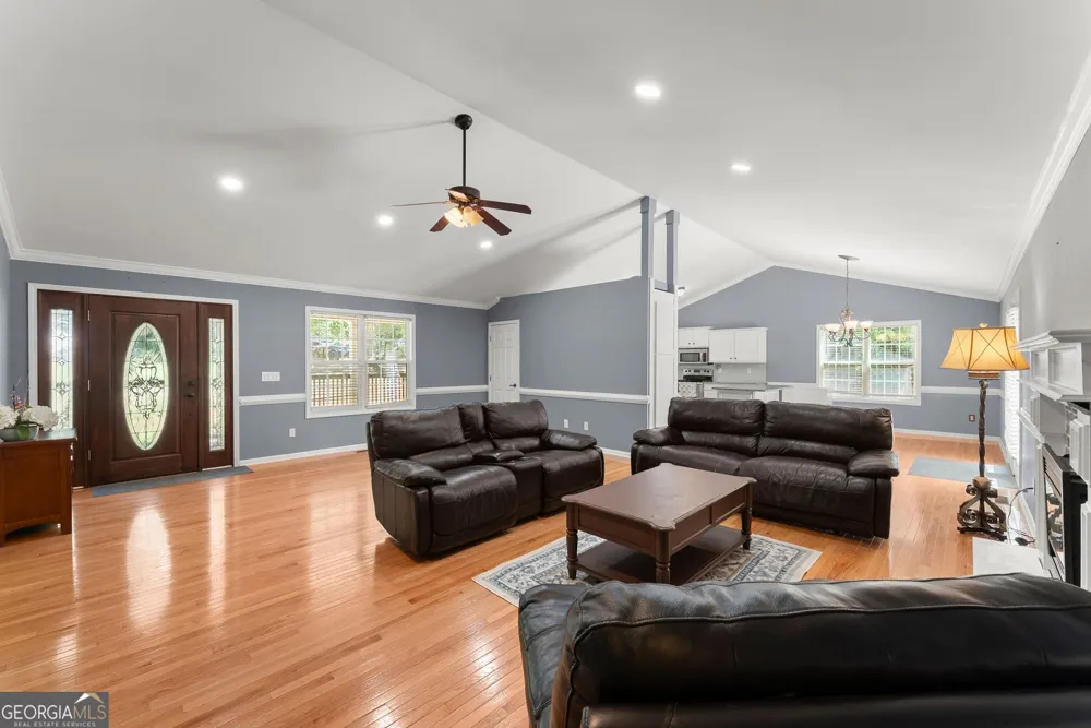 3528 Looper Lake RD Gainesville, GA 30506