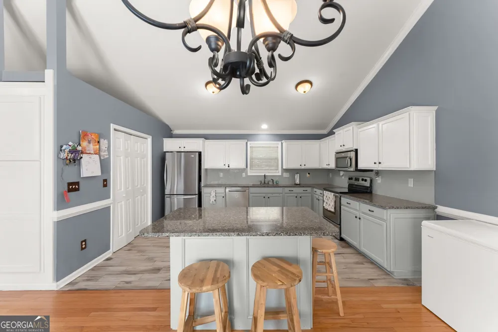 3528 Looper Lake RD Gainesville, GA 30506