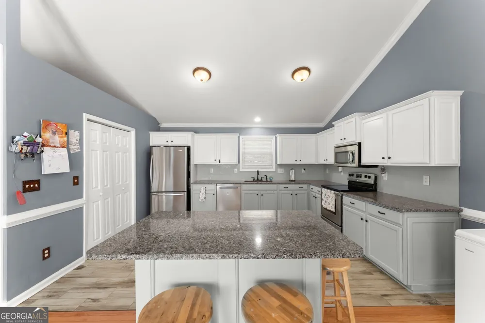 3528 Looper Lake RD Gainesville, GA 30506