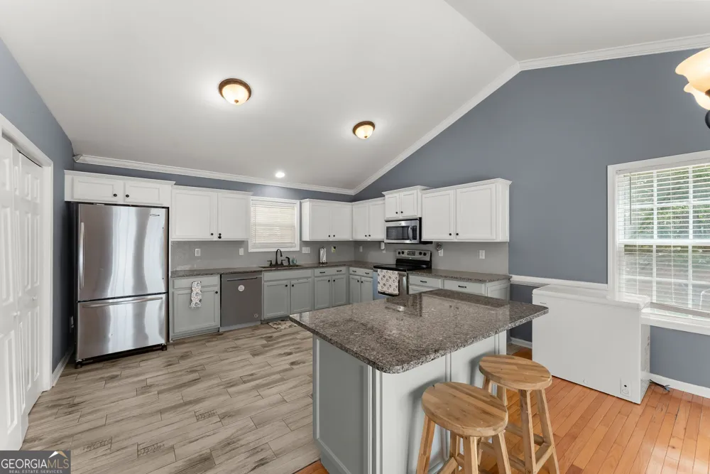 3528 Looper Lake RD Gainesville, GA 30506