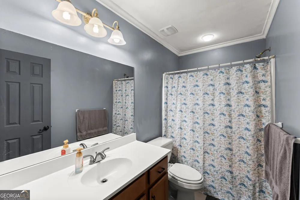 3528 Looper Lake RD Gainesville, GA 30506